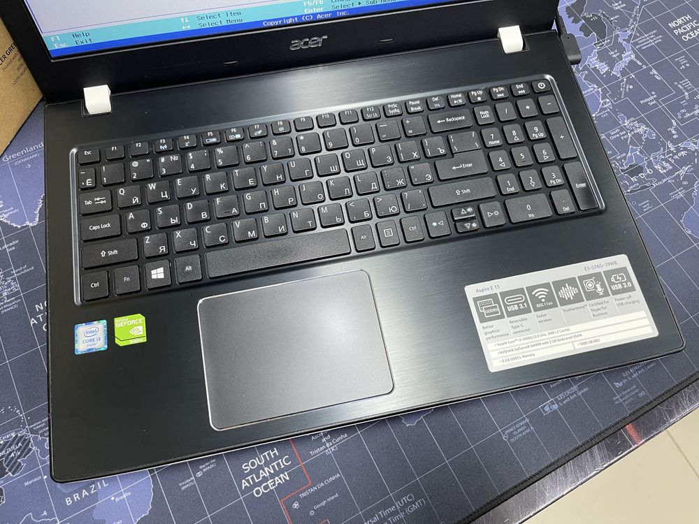 Ноутбук Acer Es15 Core i3-7020U/RAM 8GB/SSD 256GB/GeForce 940Mx