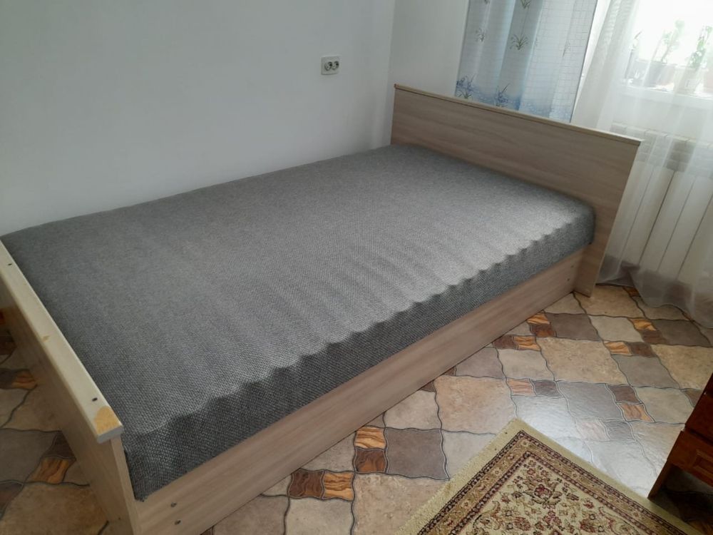 Продаю кровать в хорошем состоянии