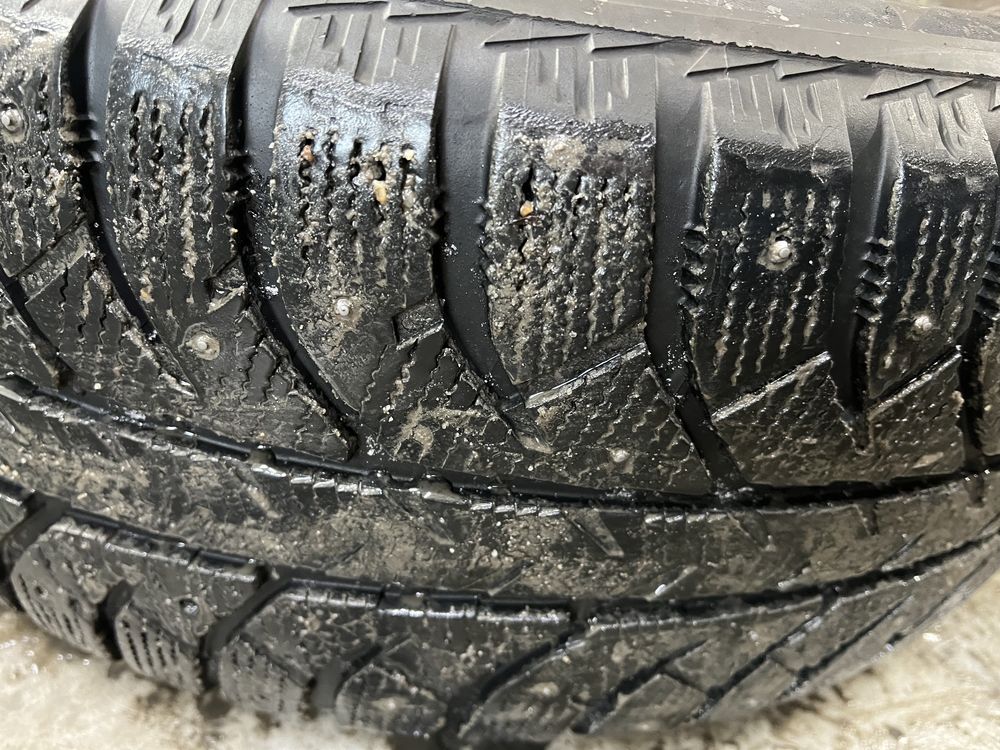 Продам зимние шины 3 шт, Bridgestone ice cruiser