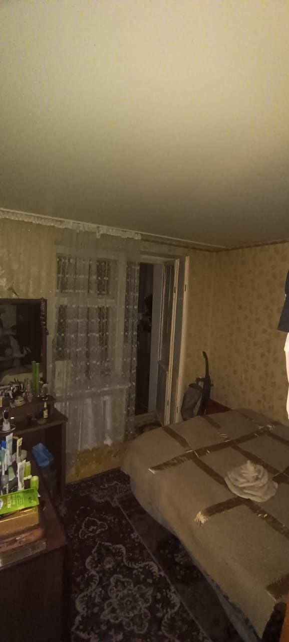 Продам 3-х комнатную квартиру  и земельный  участок в черте города