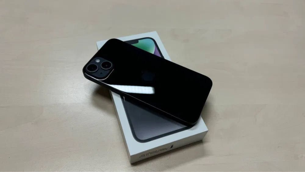 Продам iPhone 14 айфон 14