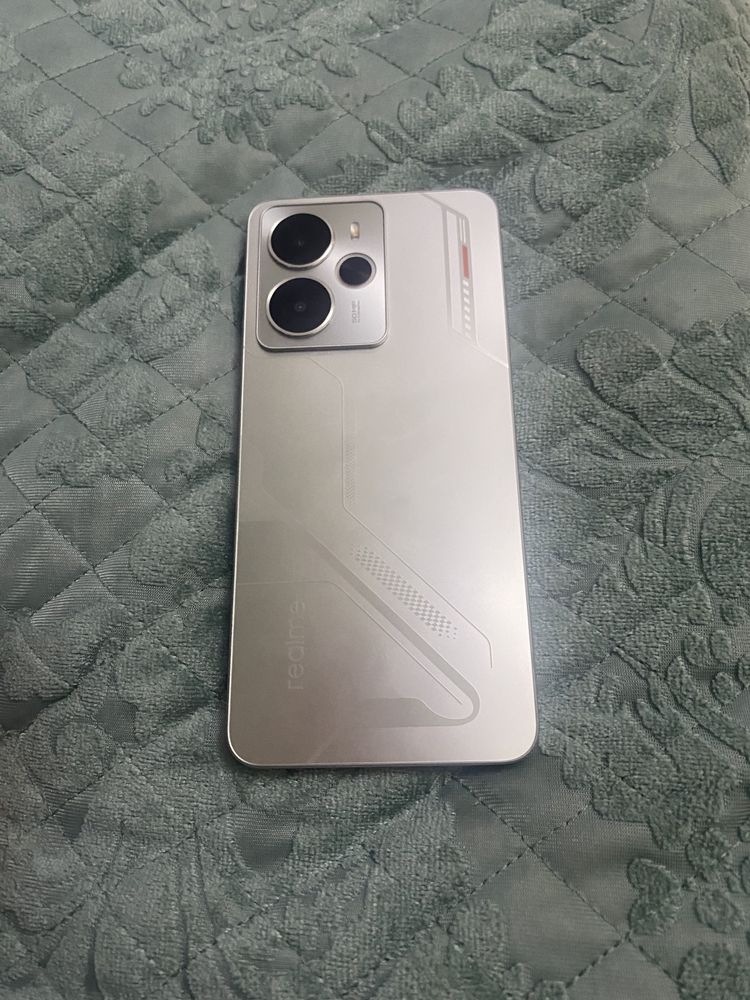 Realme. 14 5G.    12+14+512 гб