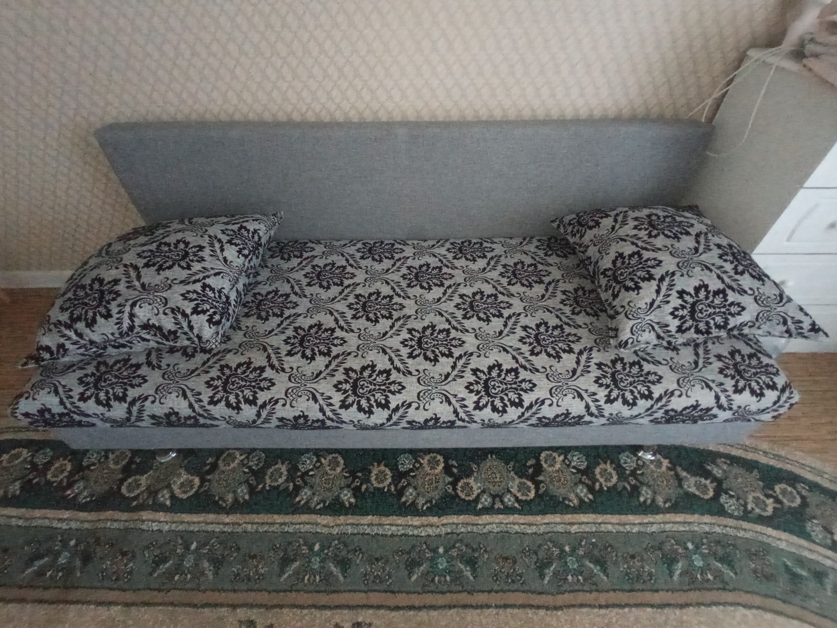 Продам диван раскладной