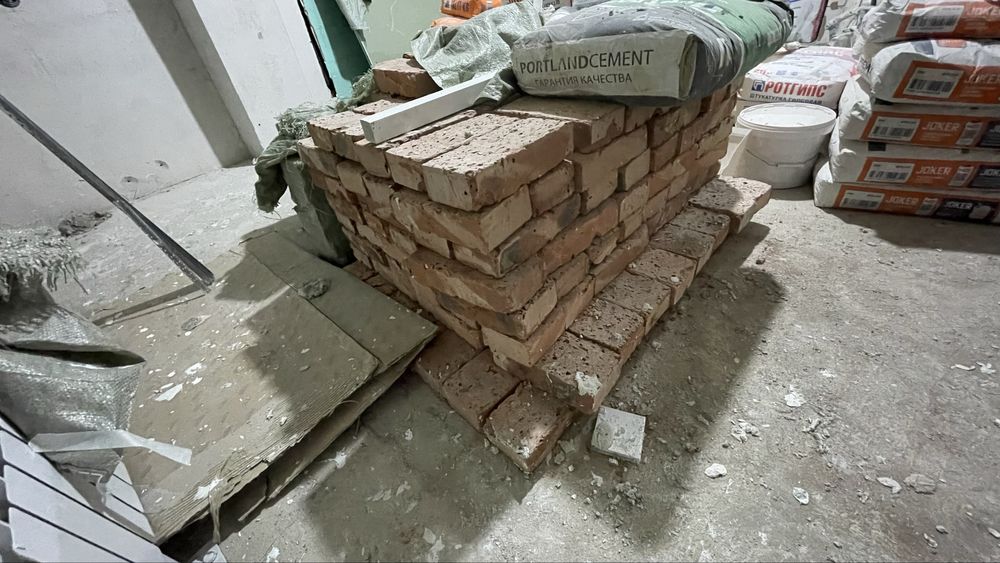 Кирпич полнотелый красный