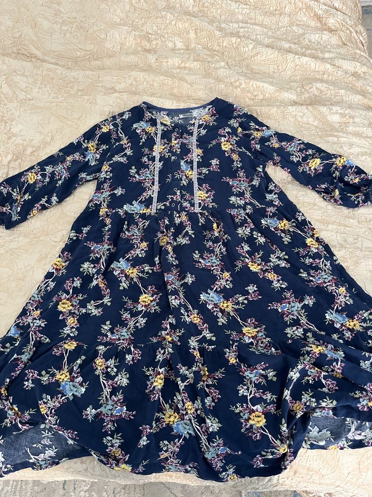 Продам платье 50р