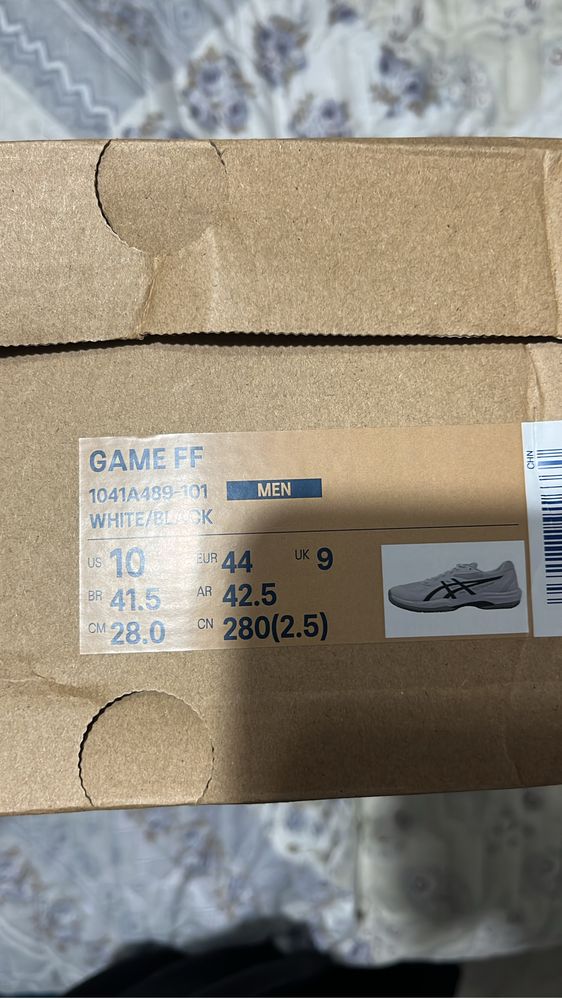 Asics Upcourt-6 Белые
