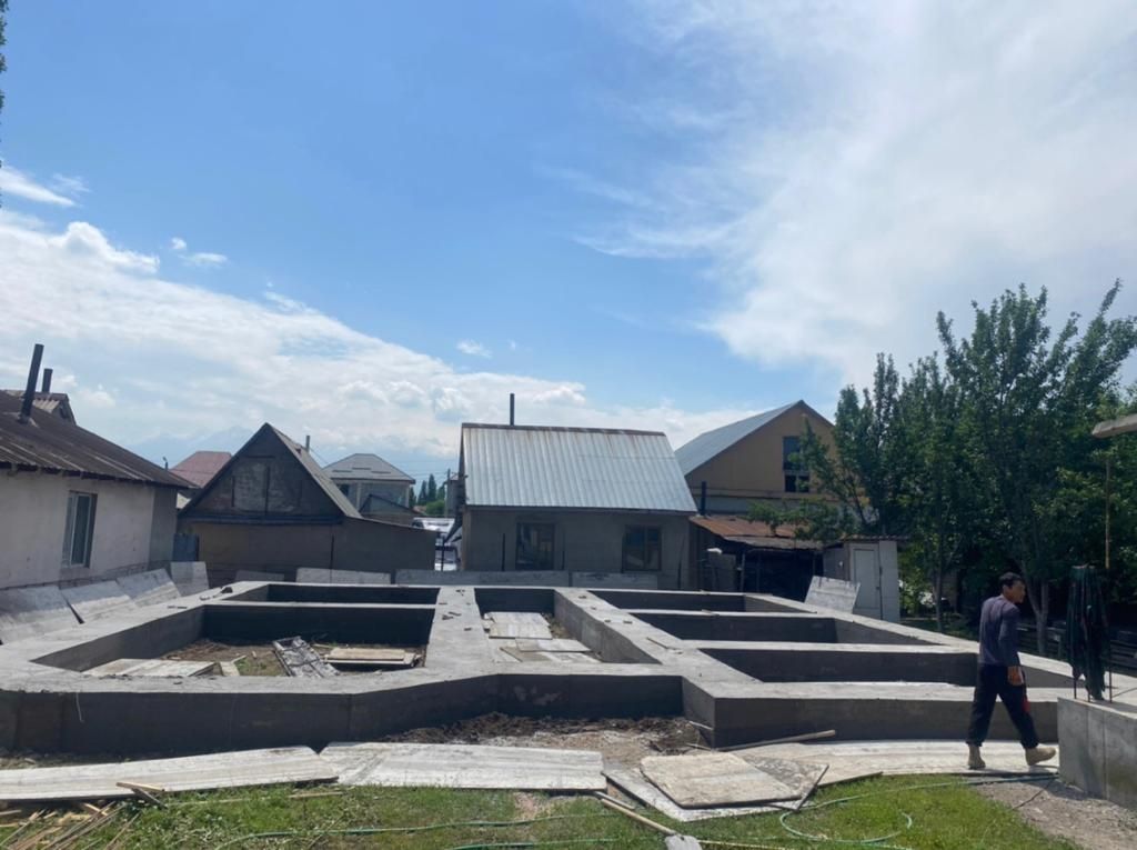 Заливка фундамента Алматы заливаем фундамент бригада с своей опалубкой