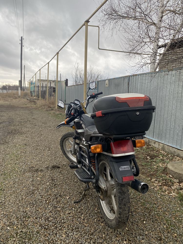 Продам мотоцикл yaqi 200cc (хороший торг реальному покупателю)