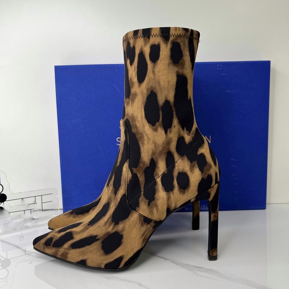 Ботильоны бренда Stuart Weitzman