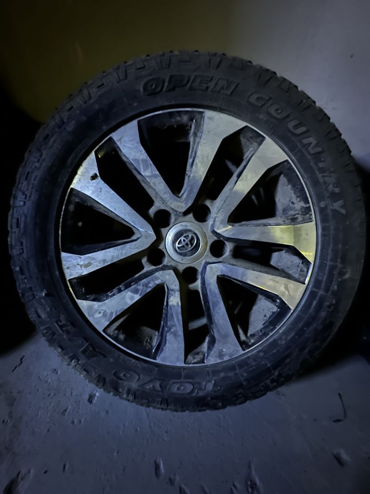 Оригинальный Диски и шины Toyota Land Cruiser 200 R20
