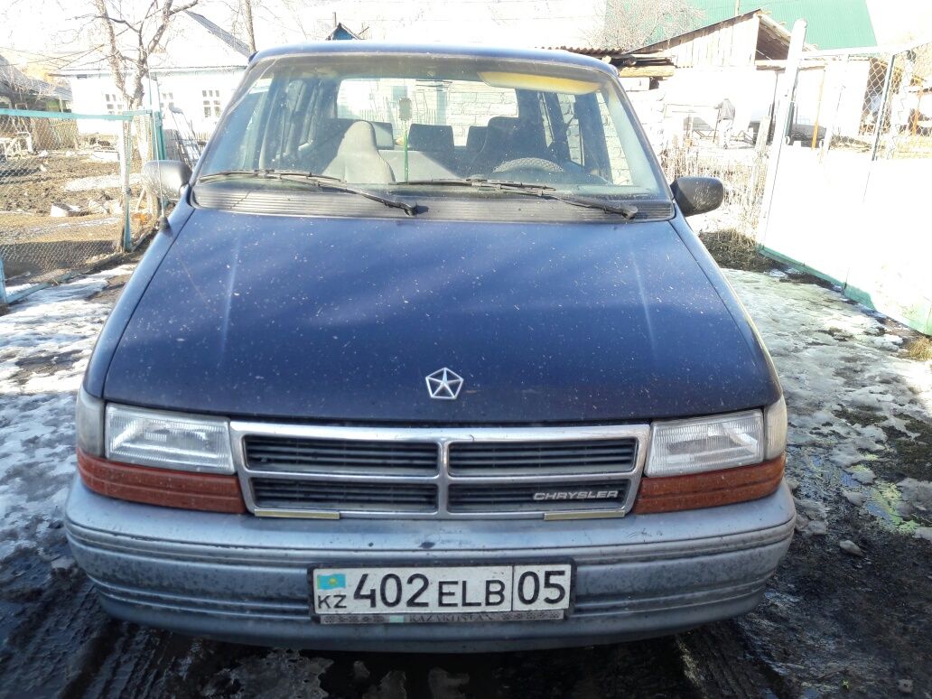 Продам Крайслер Минивен