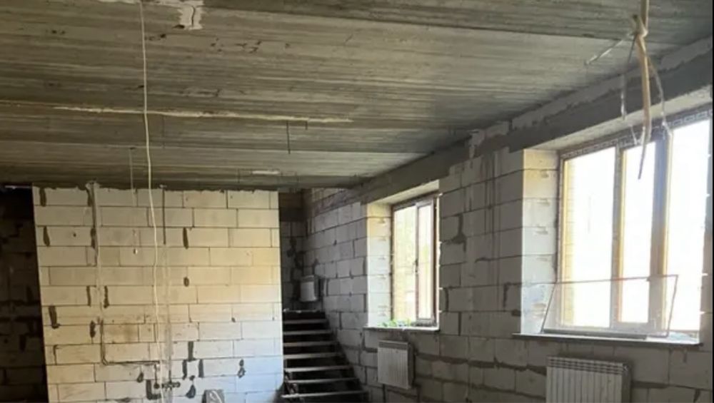 Дом за базой отдыха Тау на берегу Каргалы