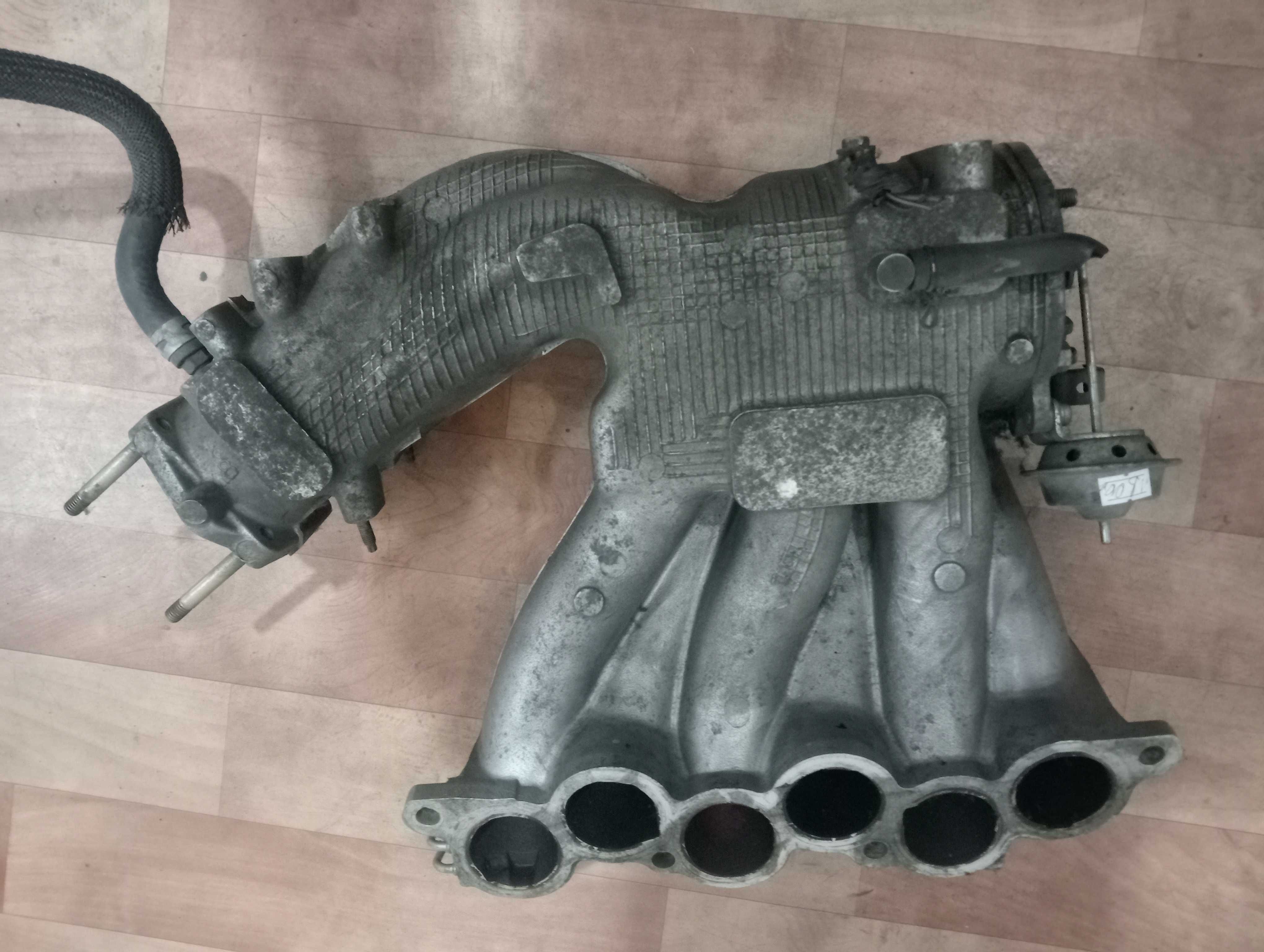 Впускной коллектор Mark 2 Camry 96-98 mcv21w 2mzfe 2.5