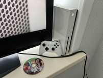 Microsoft Xbox One S
