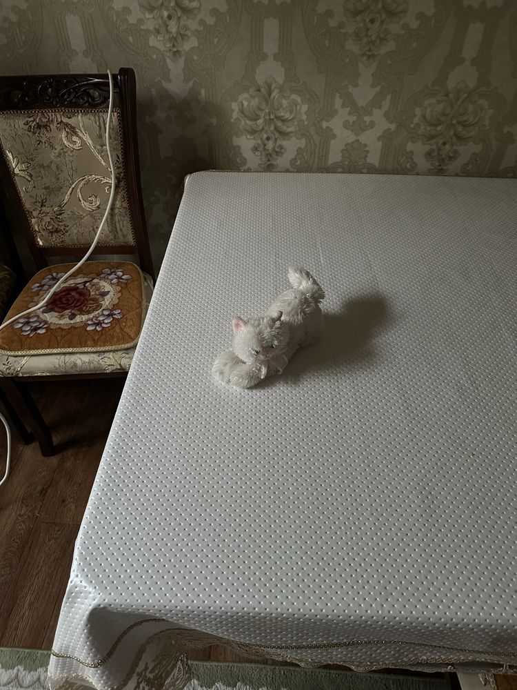 Кошка игрушечная