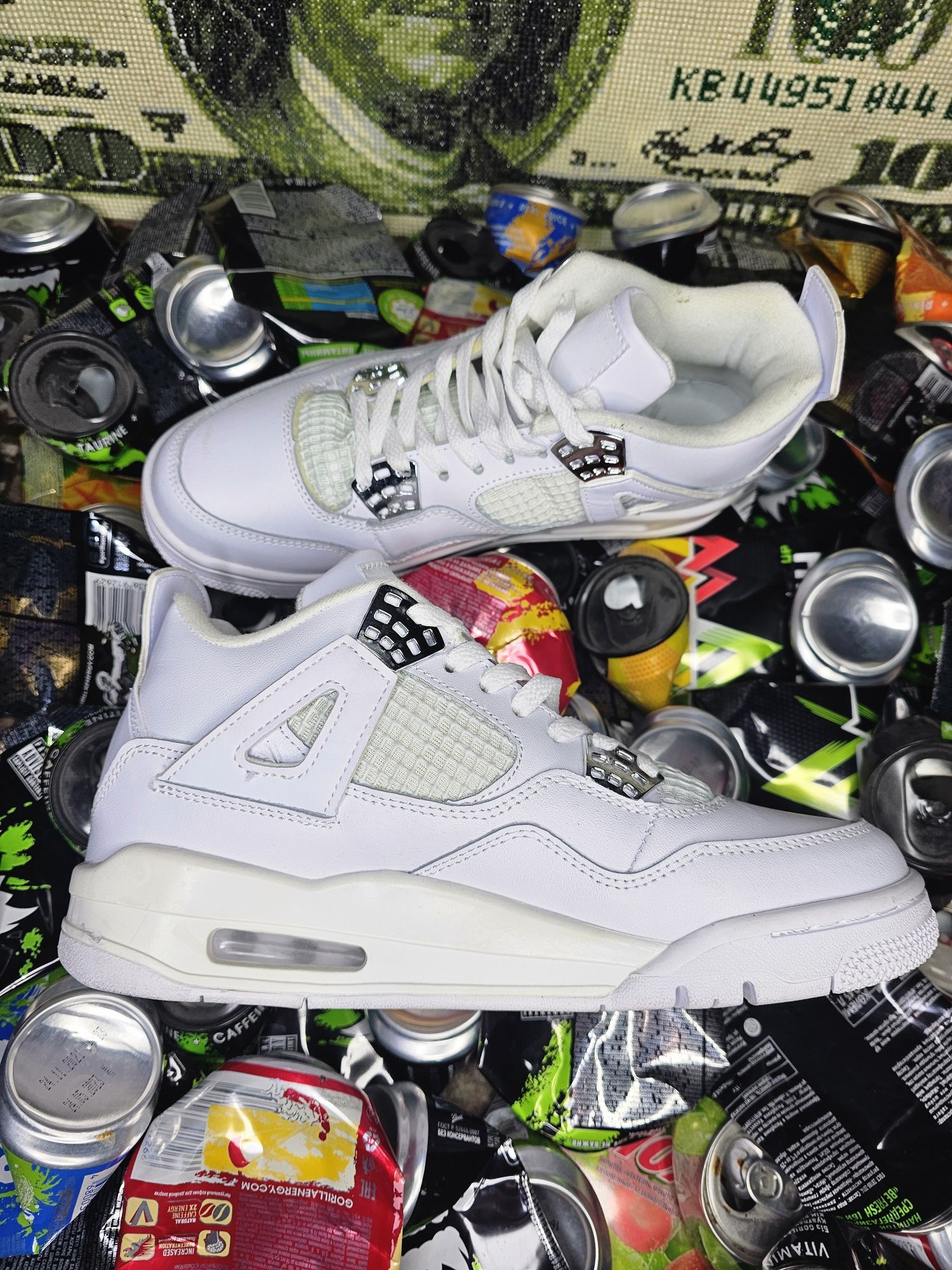 Кроссовки Nike Air Jordan 4 retro белый