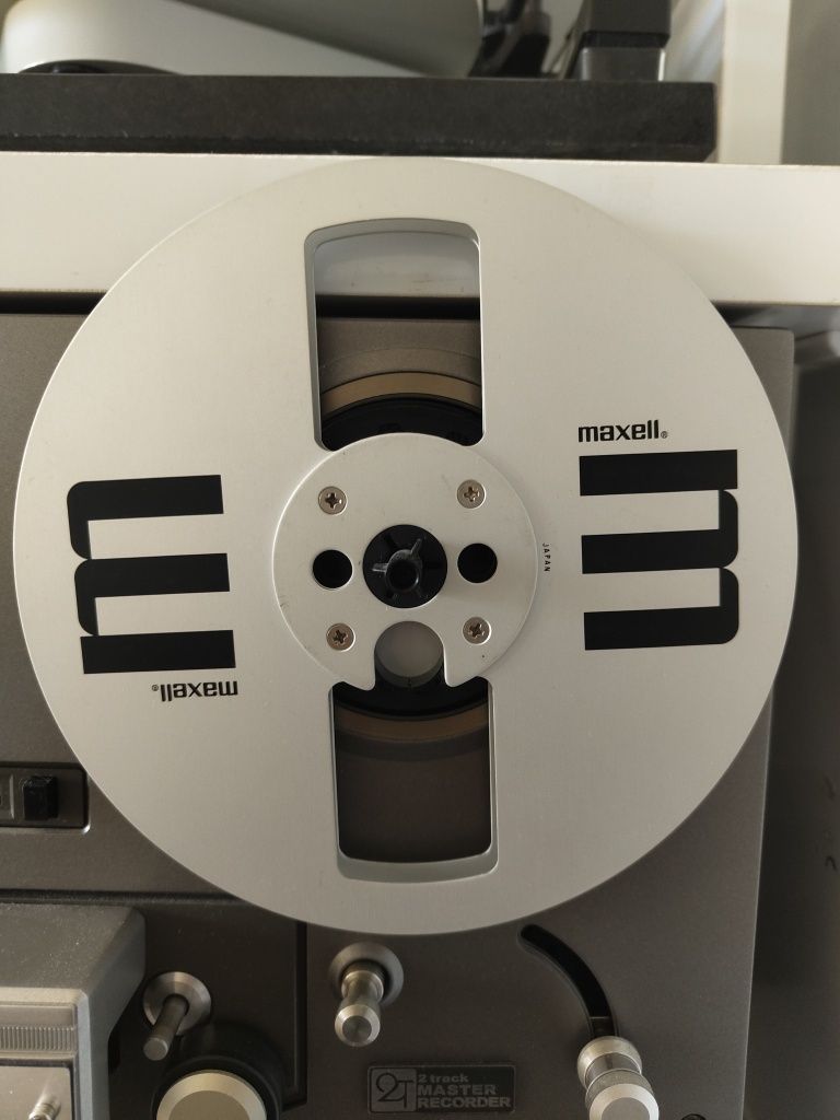 Пустая катушка Maxell, 18cm