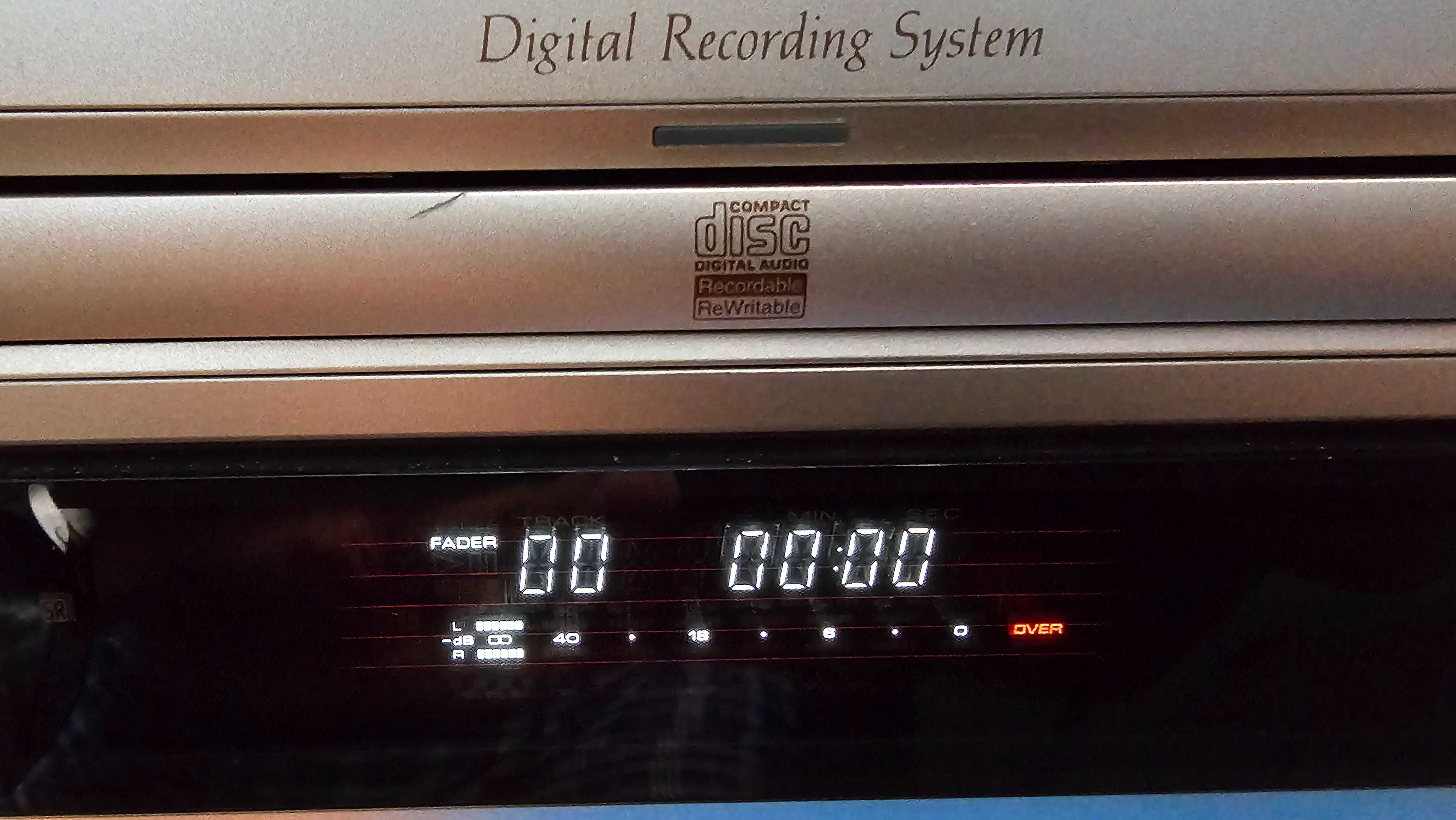CD-рекордер PIONEER PDR-D7