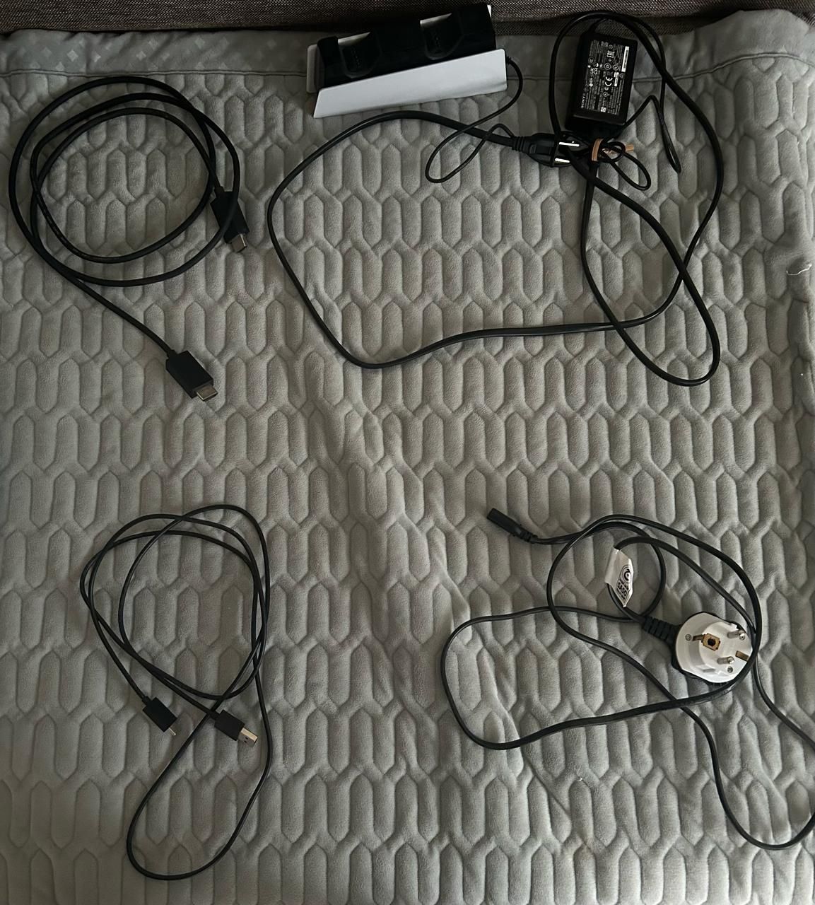 Продам игровую приставку PS 5