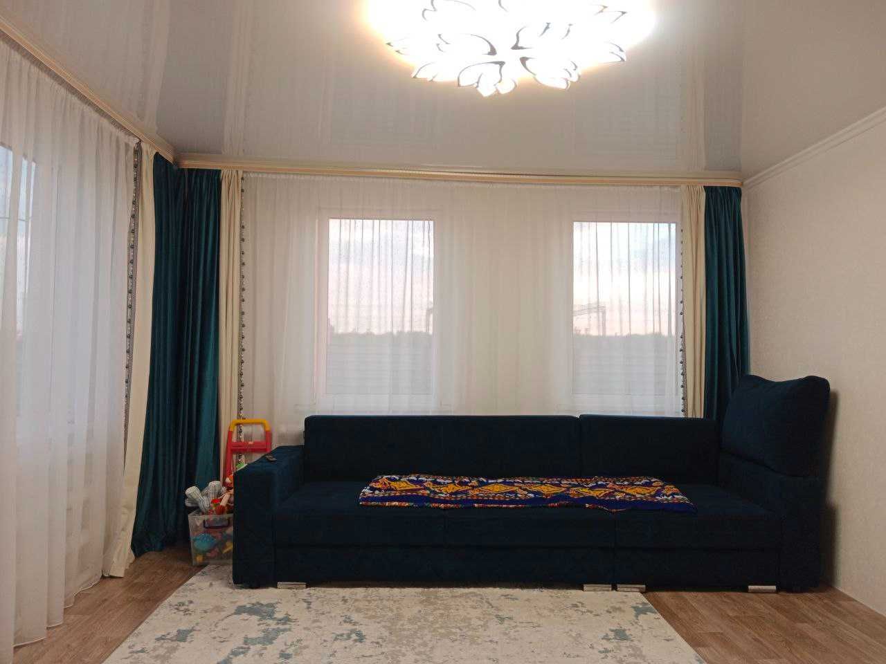 продам дом Костанай2, с большим участком