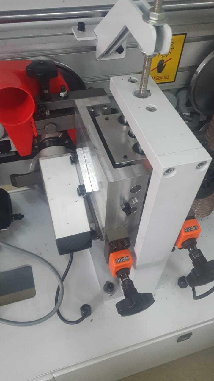 Кромкооблицовочный станок.(закатка) пяти операционный MINIMAXME 65