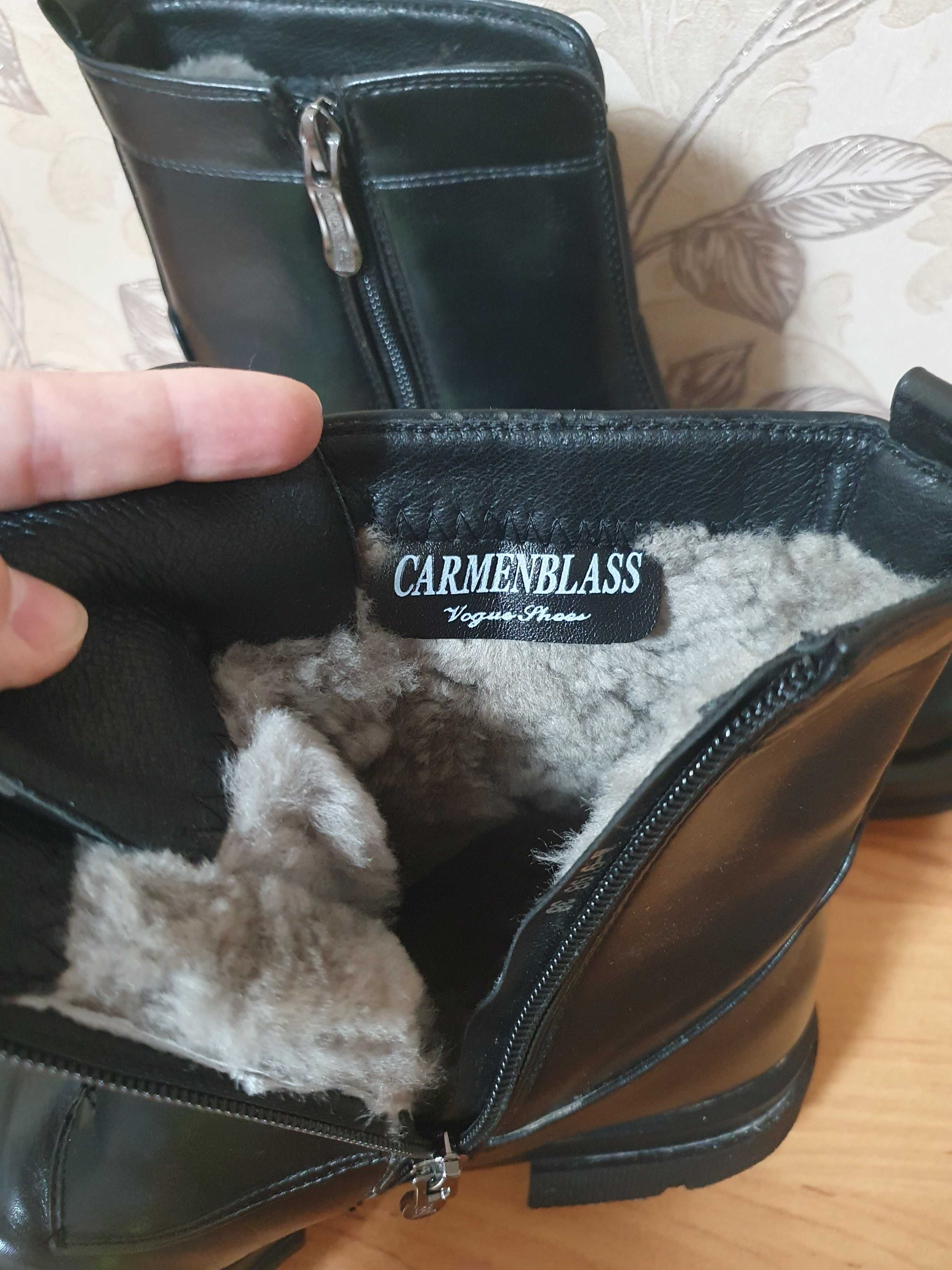 Продам зимние ботинки женские