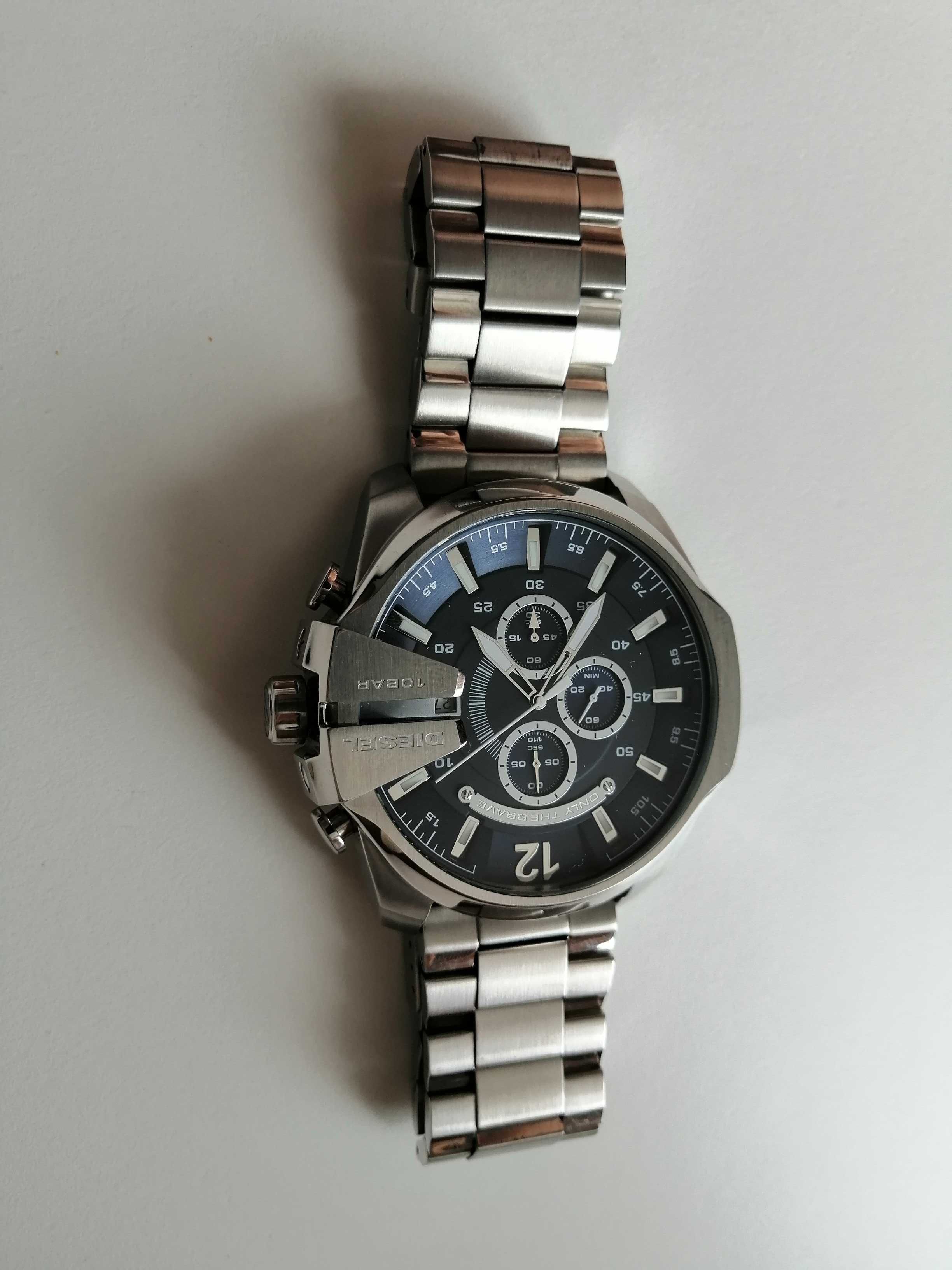 Продам Часы Diesel