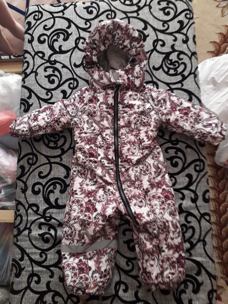 Продам комбинезон зимний