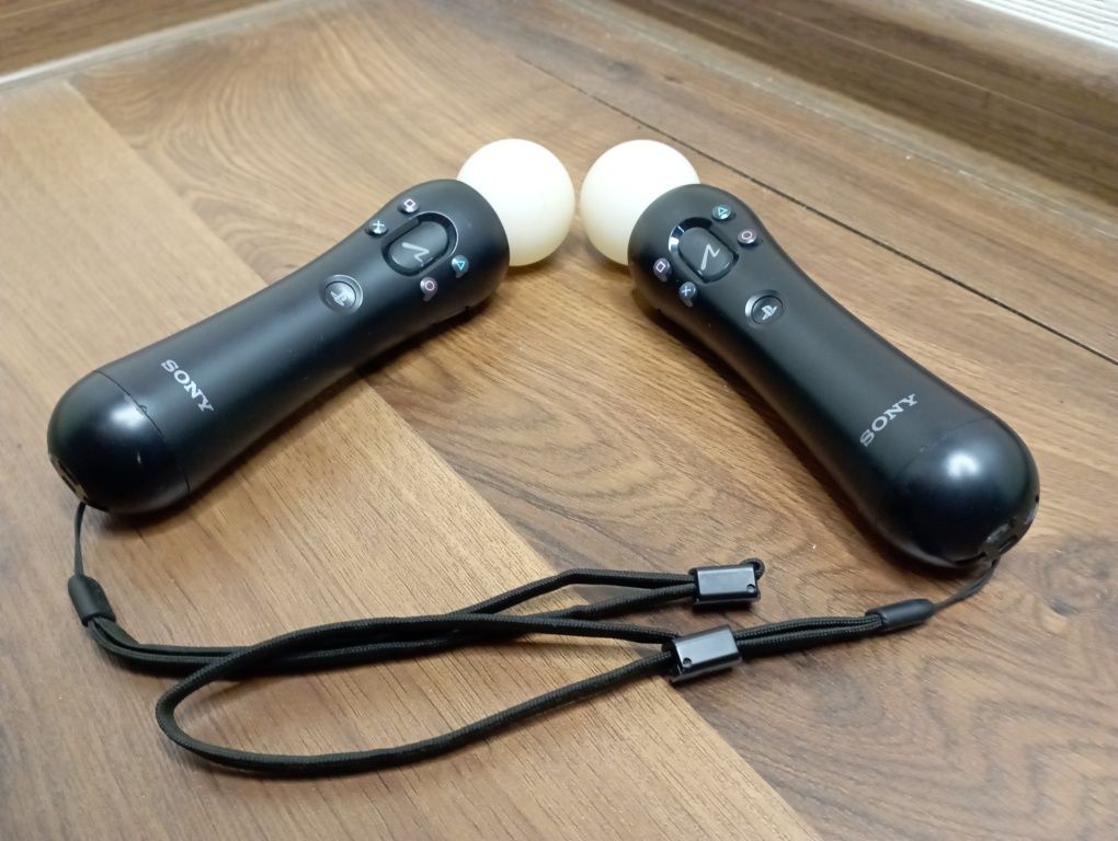 Срочно! Продам контроллеры движения с игрой