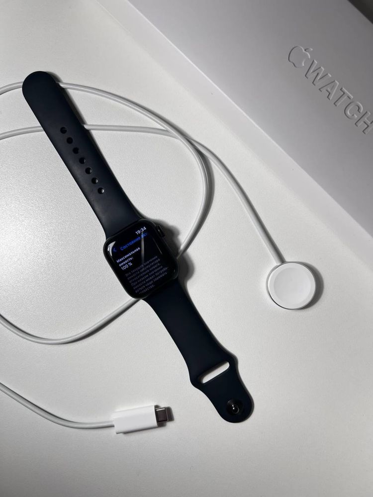 Apple Watch Series 8 черные 41мм