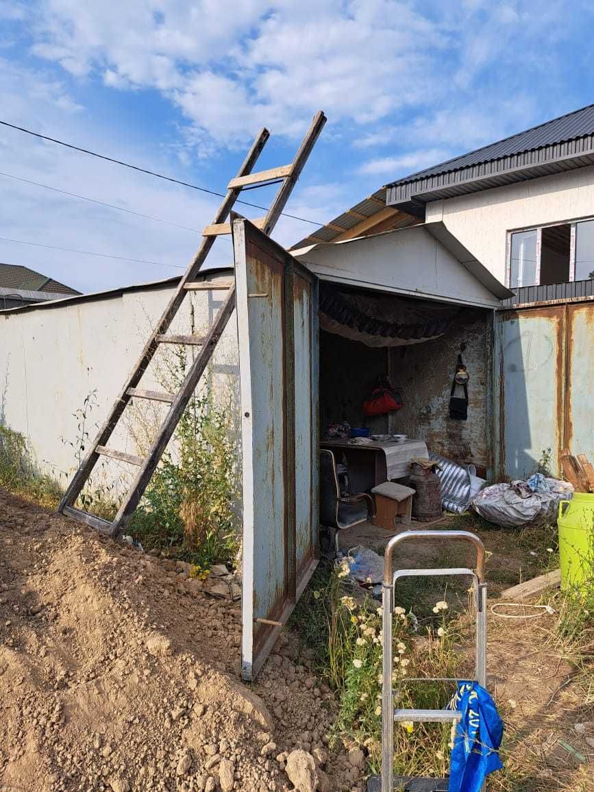 Гараж железный продается