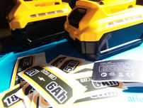Аккумулятор DeWalt 18V, батарея Девольт 18Вольт