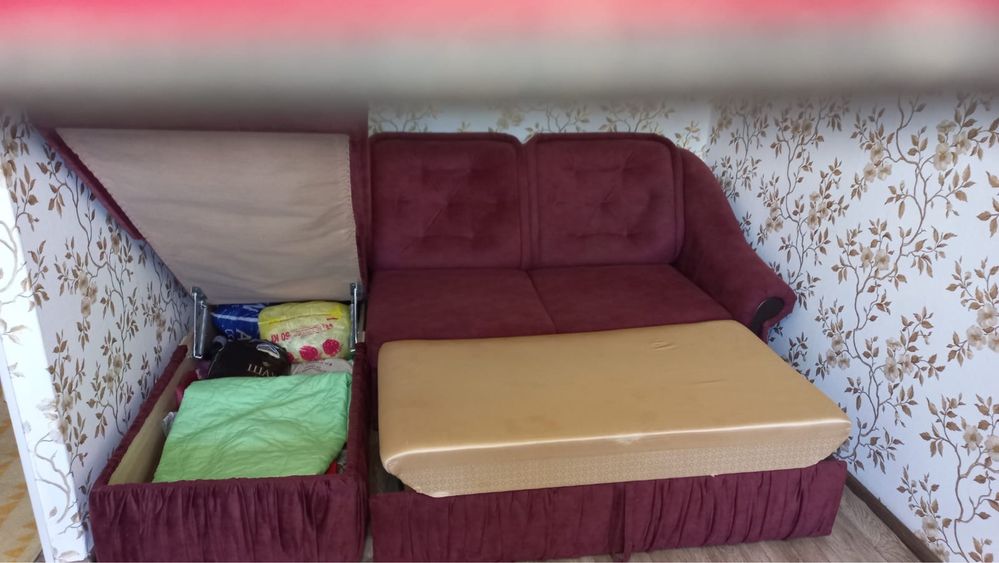 Продам диван в хорошем состоянии