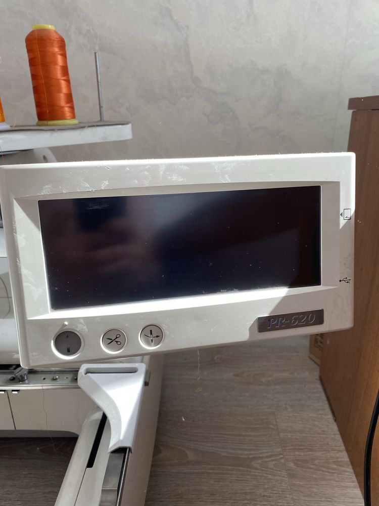 Вышивальная машина Brother pr-620