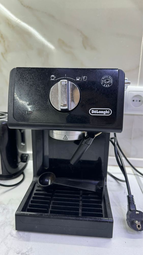 Кофеварка Delonghi ECP 31.21 черный