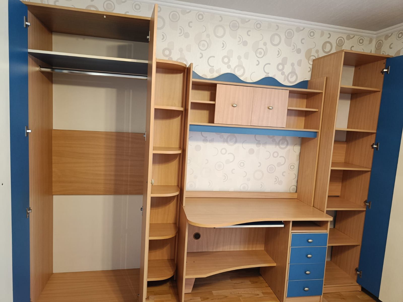 Мебель для детской рабочий компьютерный стол шкаф полки шкафы