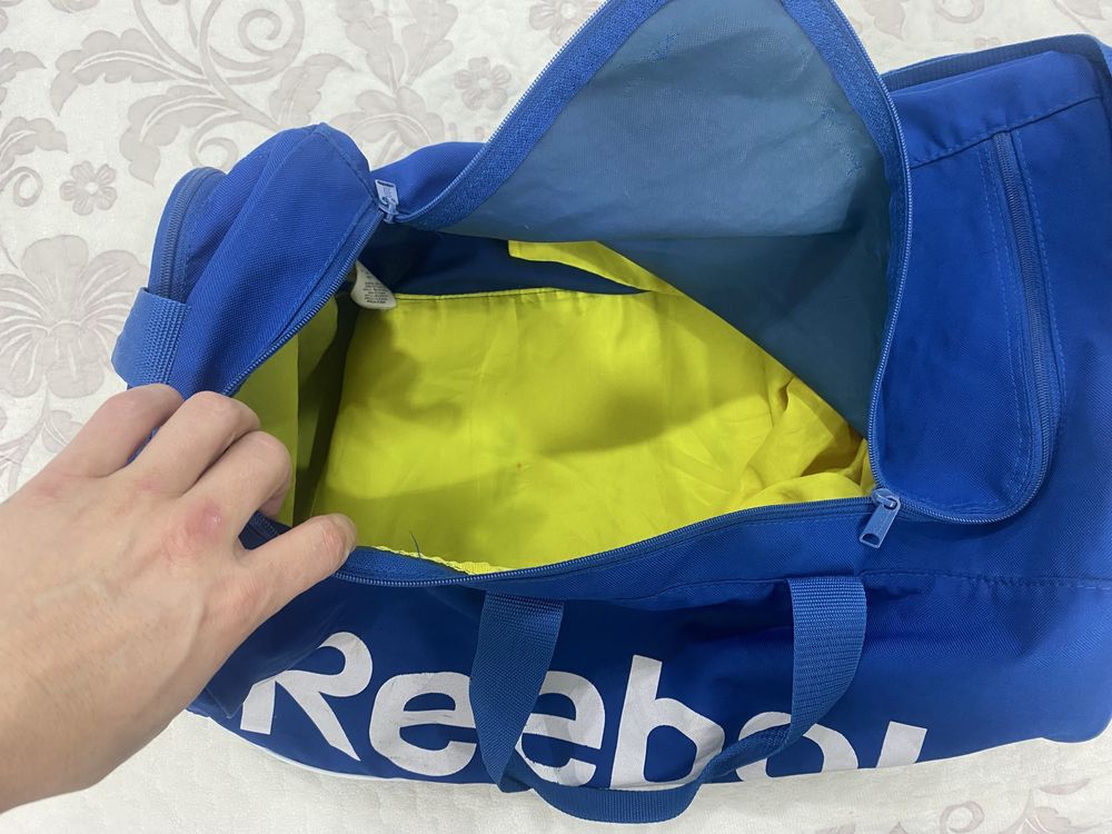 Reebok сумака орегинал