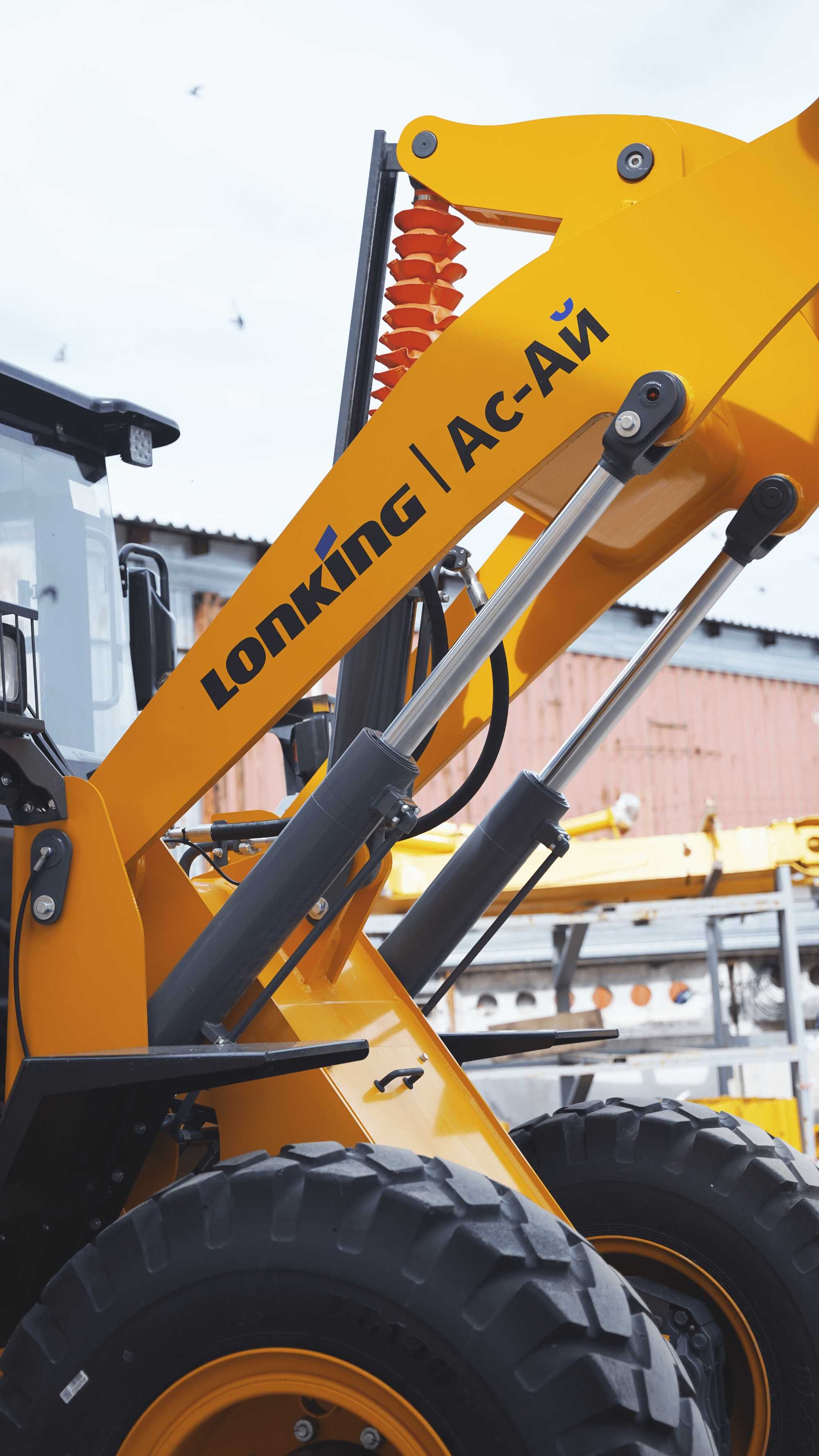 Фронтальные погрузчики LONKING LG833NK 2025 г. 1,8 м³