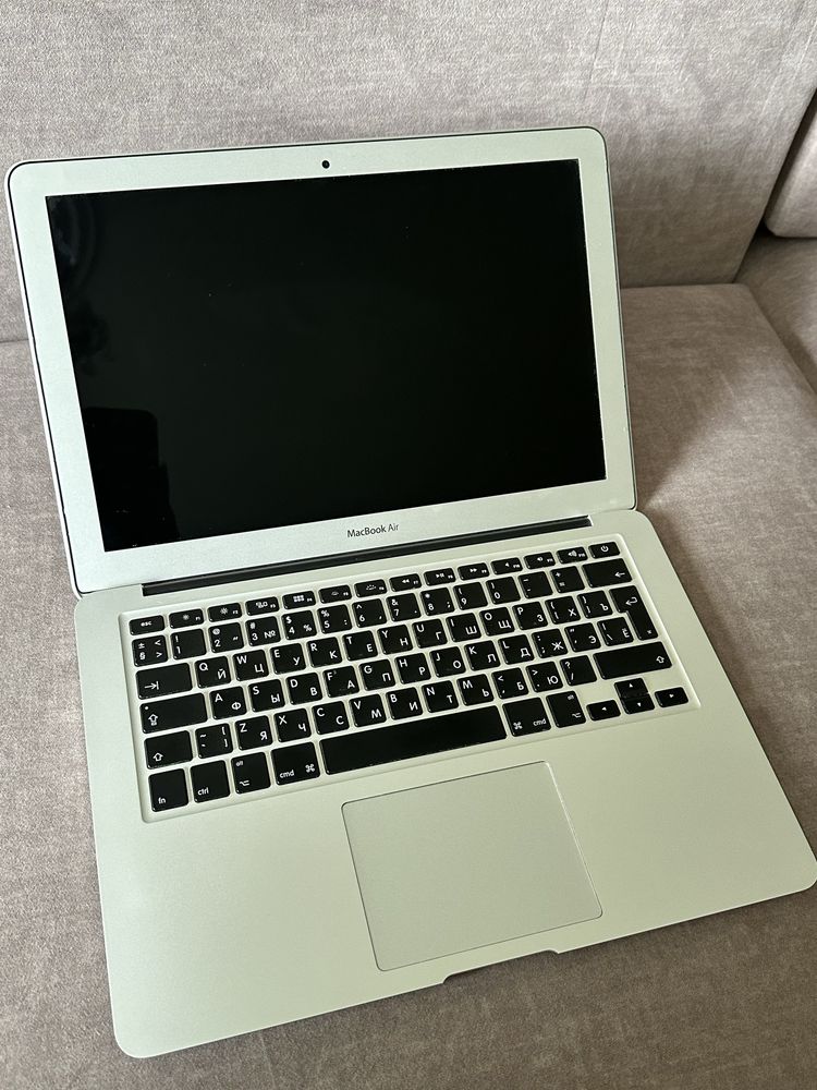 Продам Macbook Air 11, 2014