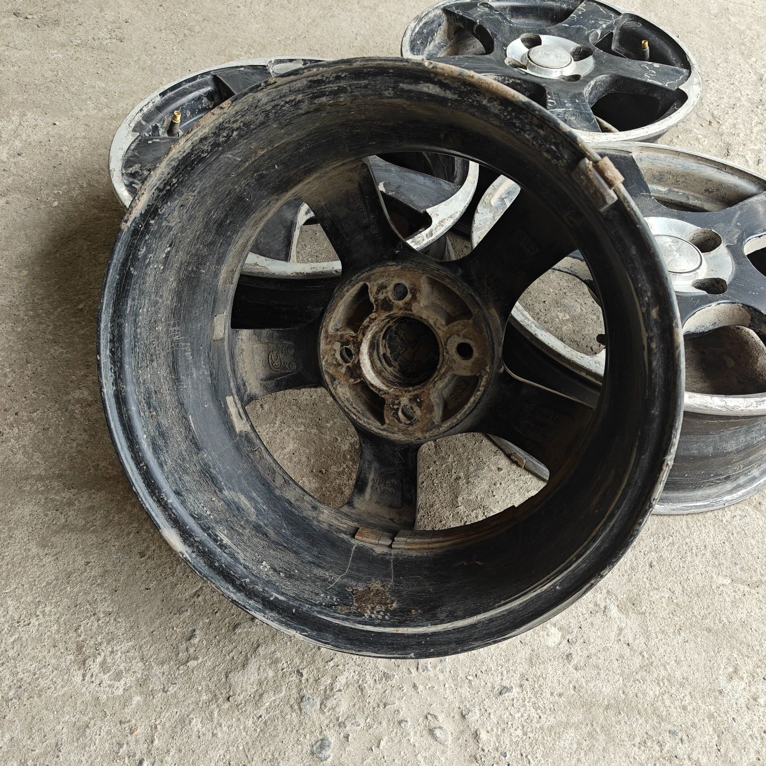 R14 PCD 4 *98 Комплект легкосплавных дисков