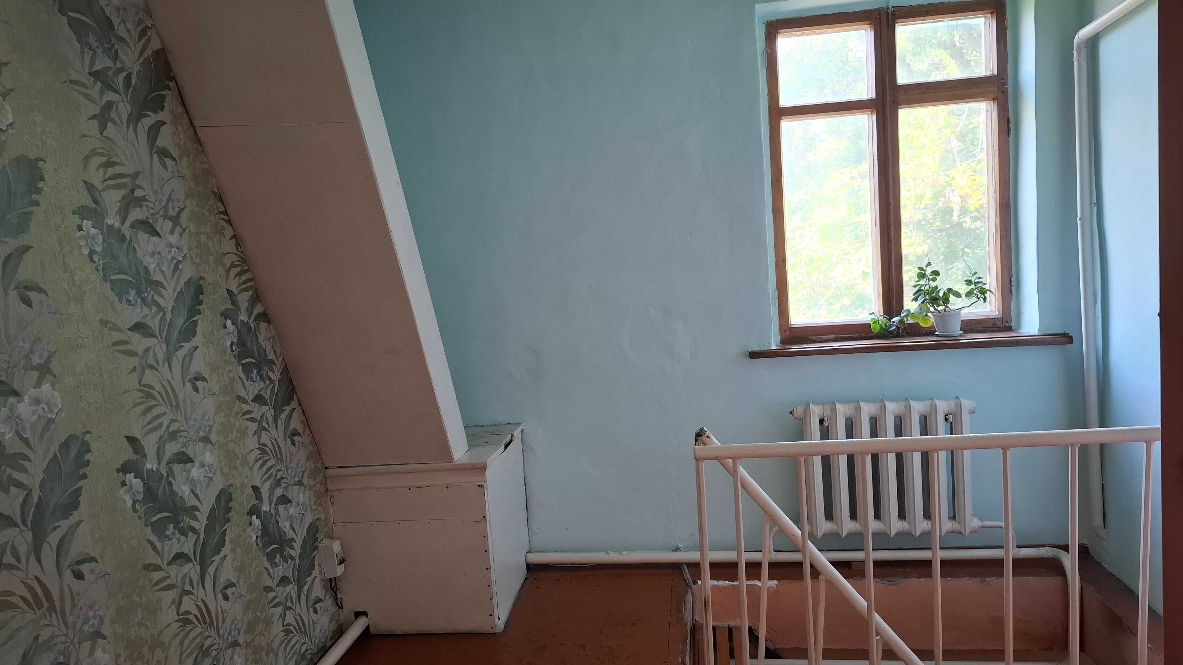 Продам двухэтажный жилой дом в г.Талдыкорган.