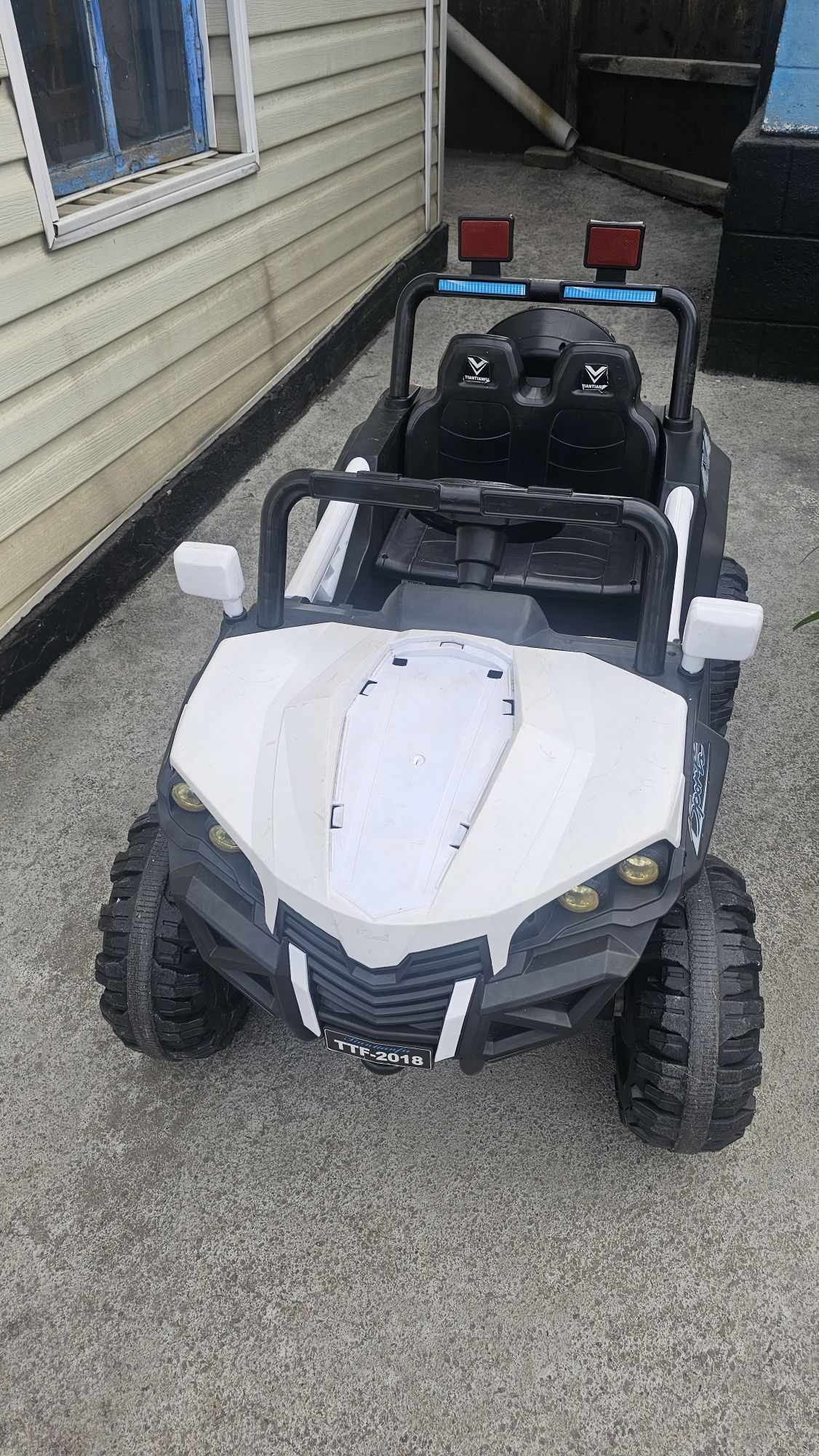 Детский электрокар-внедорожник 4WD