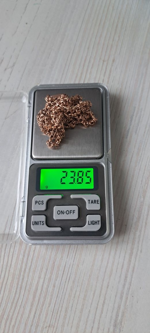 Продам золотую цепь.