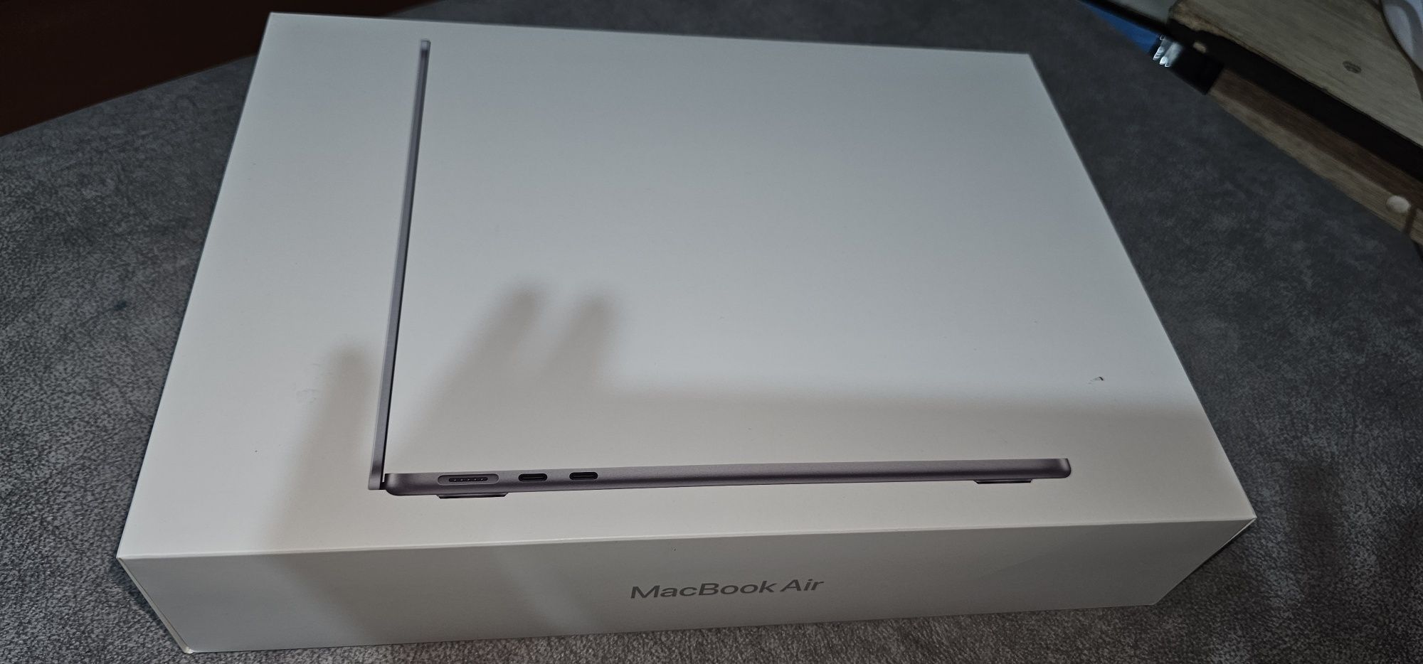 Продаю Apple MacBook