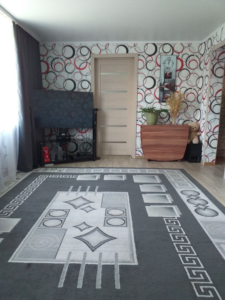 Срочно! Продам дом 3 комнаты и кухня. Очень срочно.