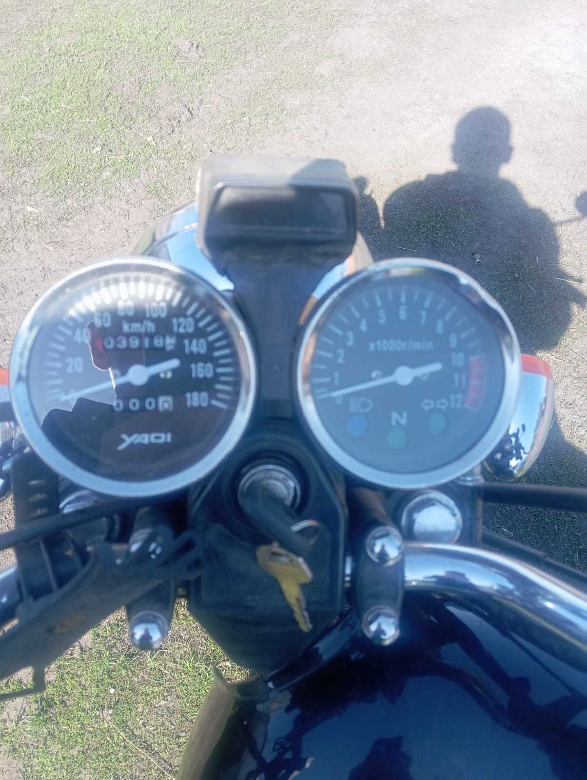 Продам мотоцикл YAQI
