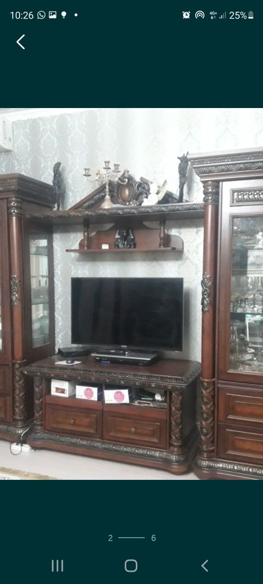 продам комод с зеркалом и стенку
