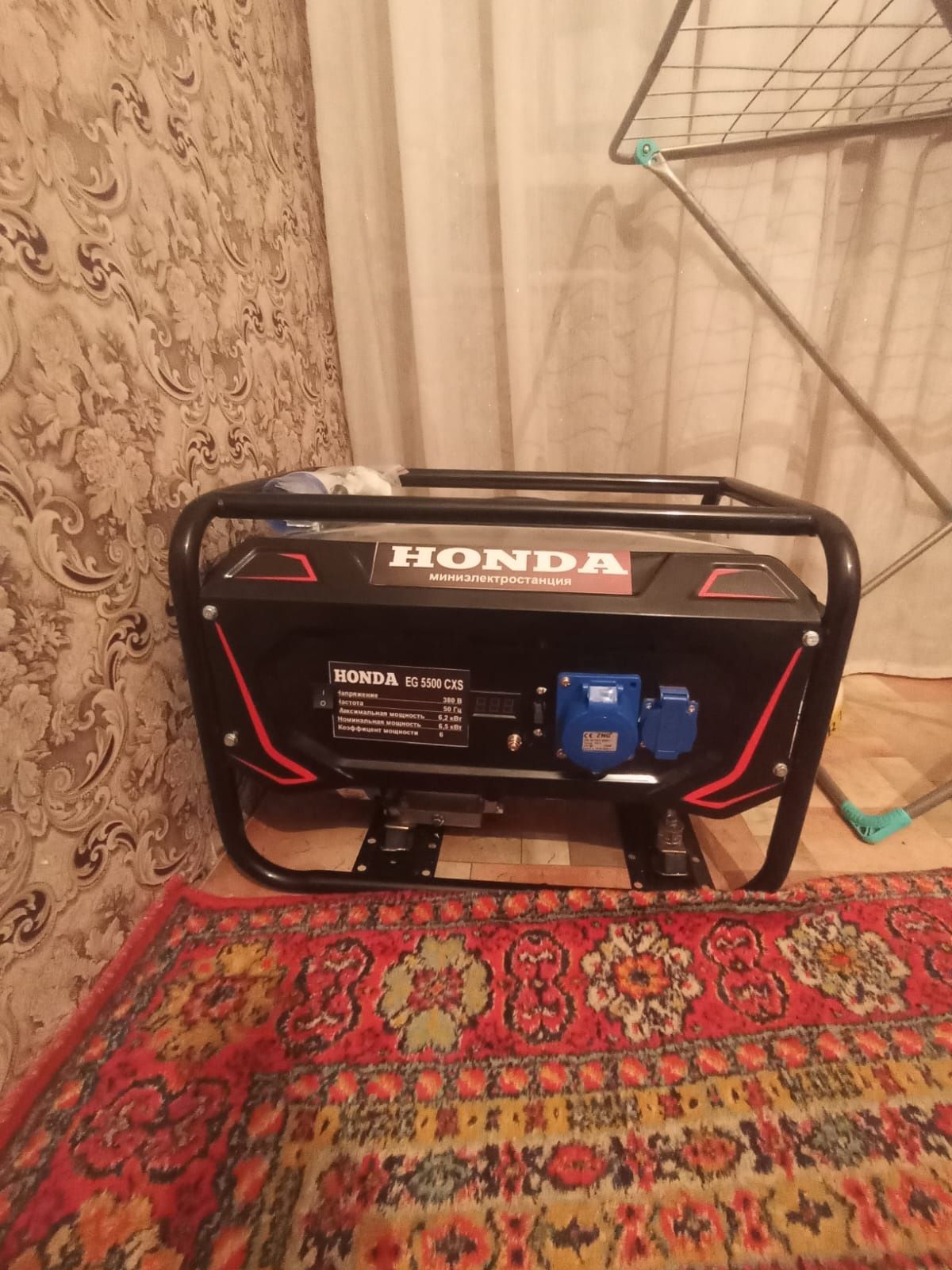 Продам  электрогенератор  новый