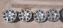 Продам  диский  на  SUBARU  R16