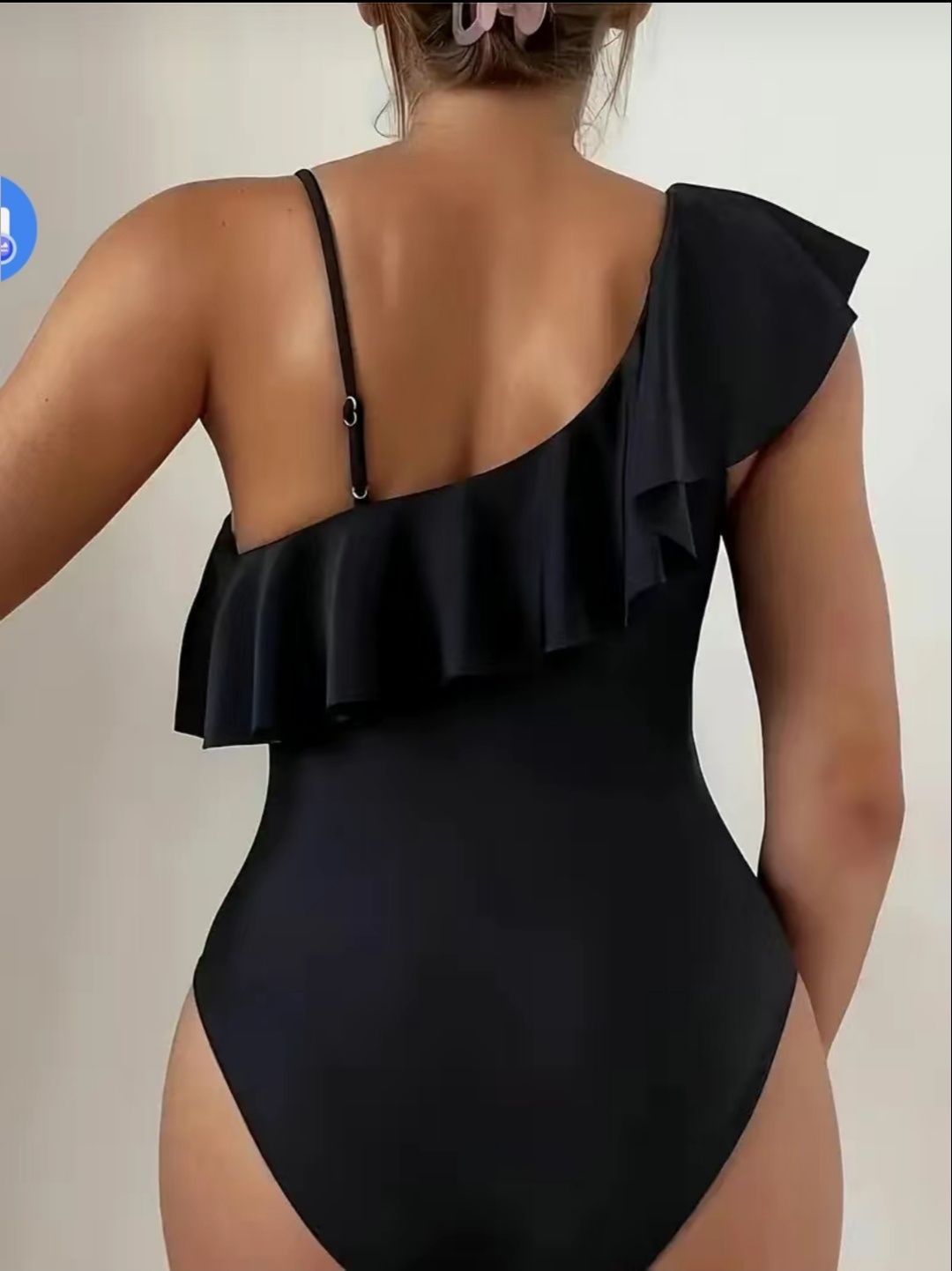 Продам купальник новый